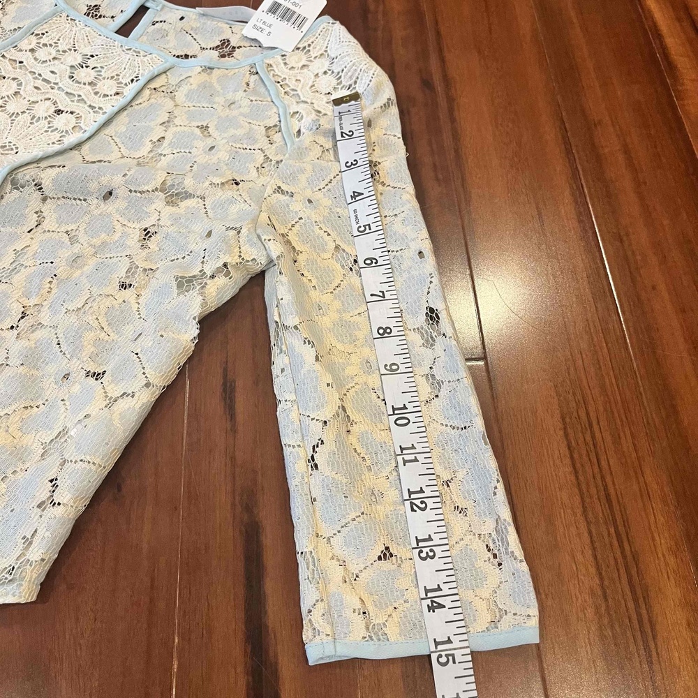 New Lush Nordstrom Light Blue Cream Embroidered Cropped Top Blouse Boho Sz S - Picture 8 of 10